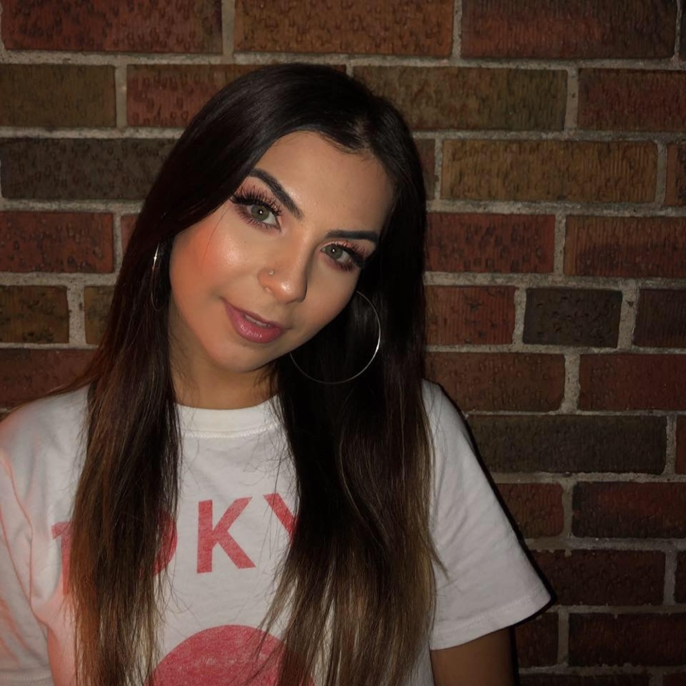 Meet your Posher, Jasmine